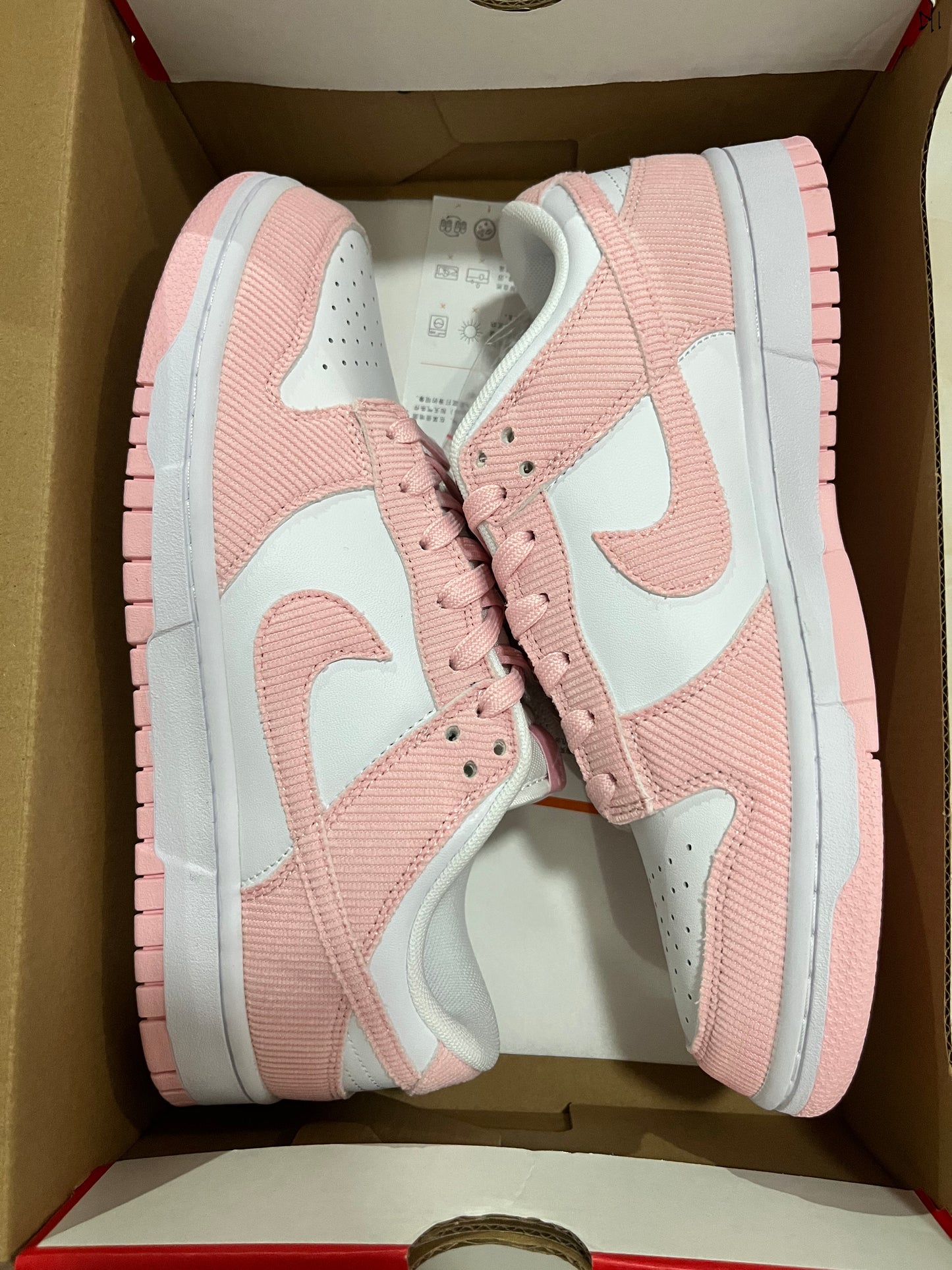 A Nike SB Dunk- Pink Corduroy