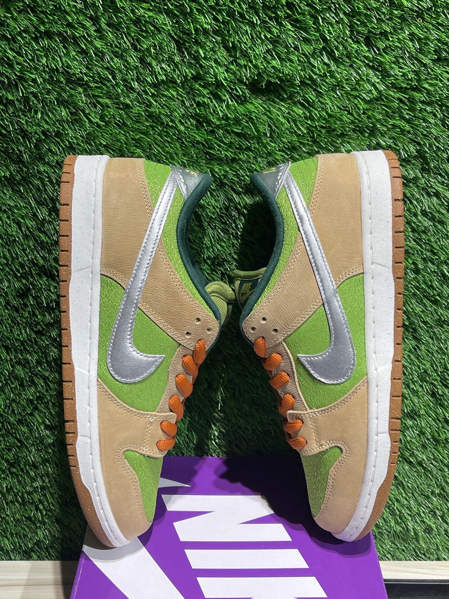 A Nike SB Dunk Low Escargot