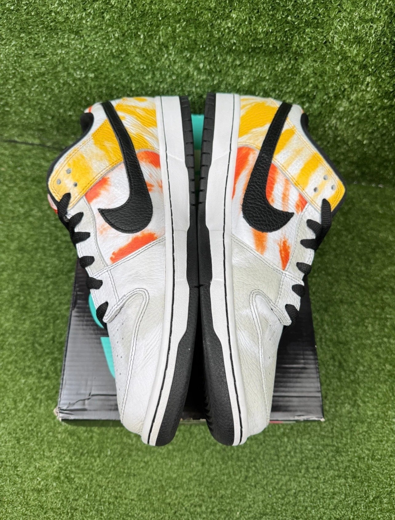 Nike SB - Raygun Tie Dye white