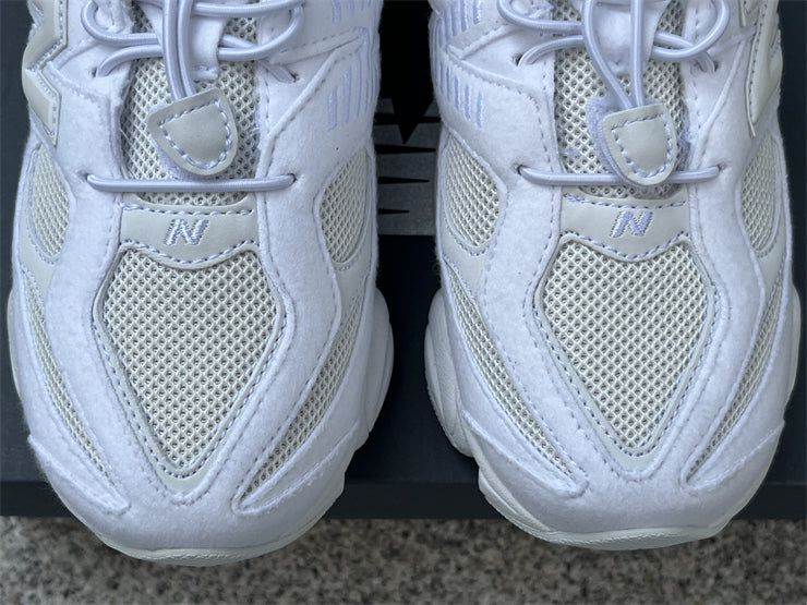 New Balance 9060 - Triple White