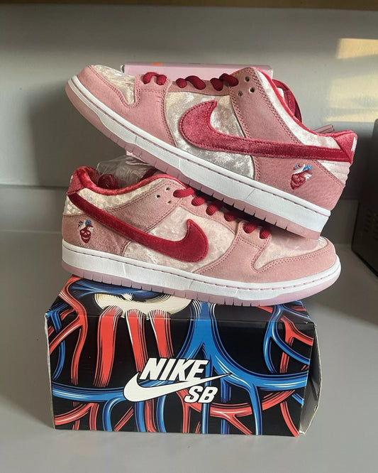 A Nike SB Dunk - Strange Love