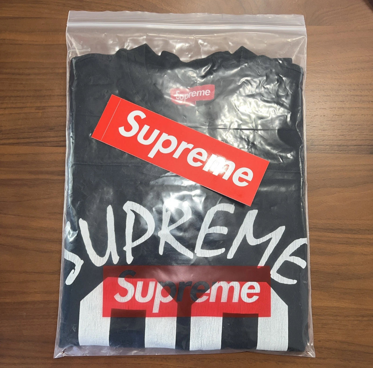 Supreme - 99 Football