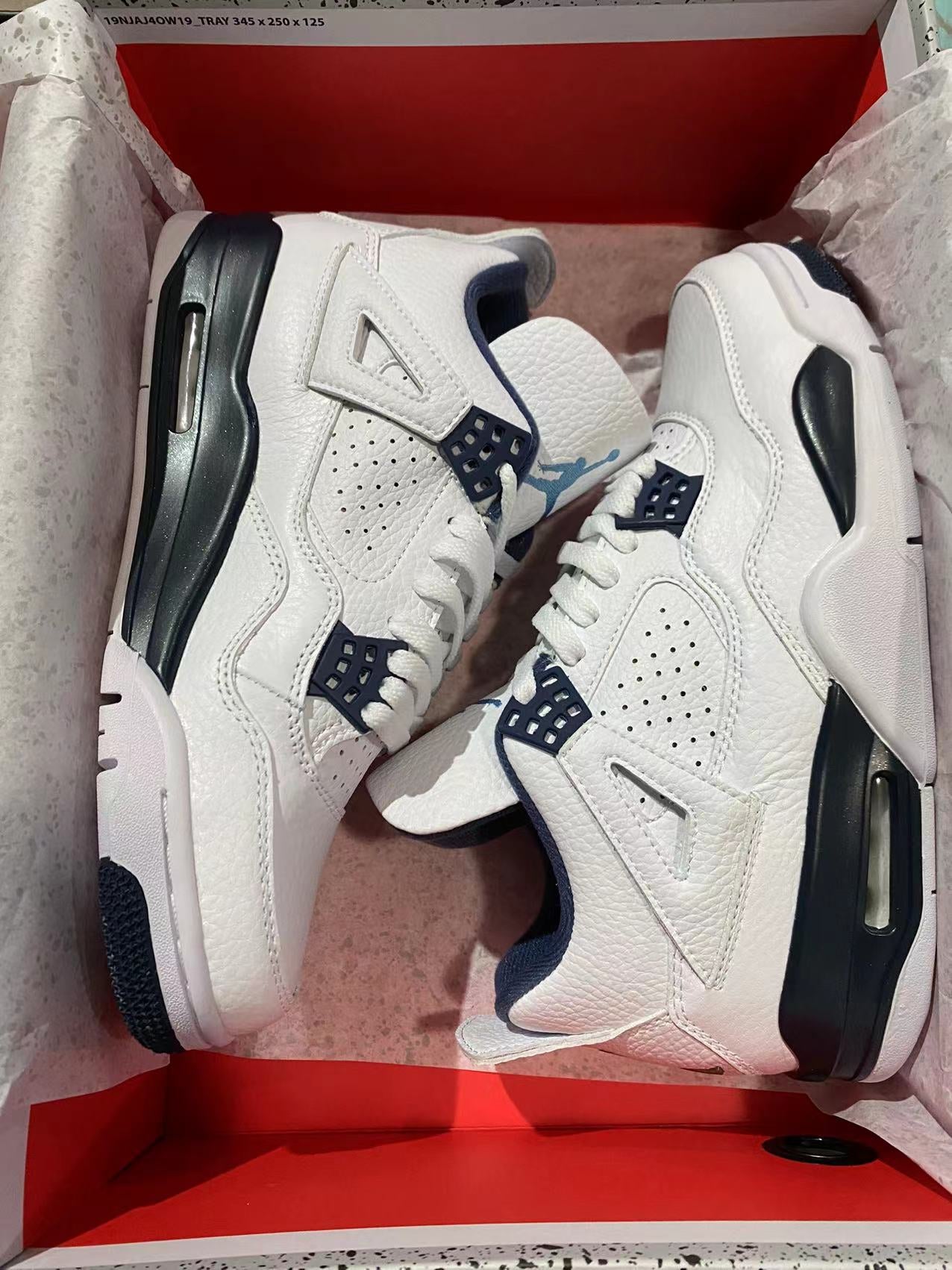 Jordan 4 - Retro Columbia