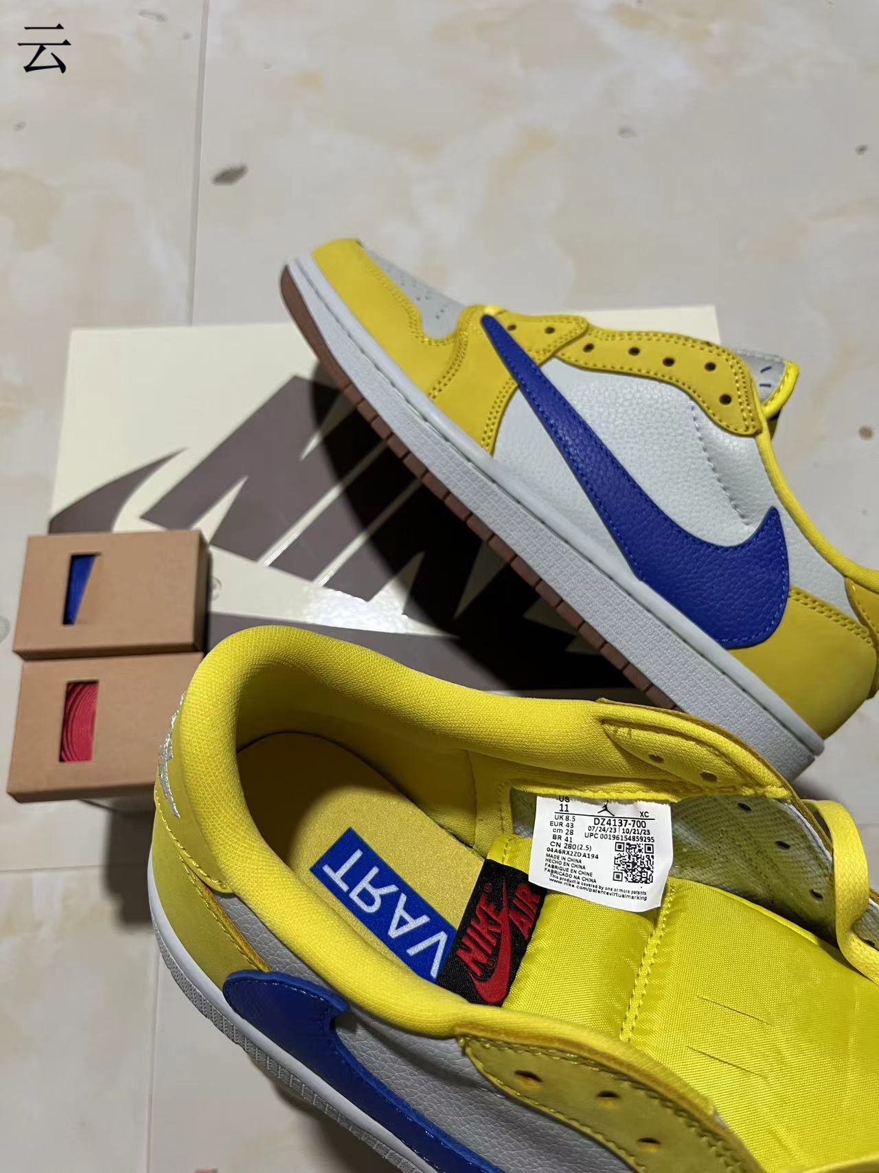 Jordan 1 Low - Travis Scott Canary
