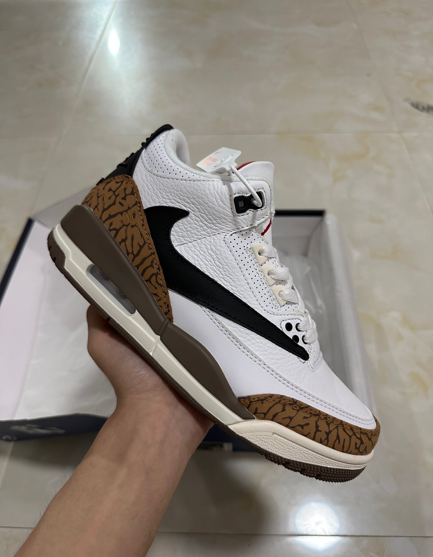 Jordan 3 - Travis Scott Cactus Jack