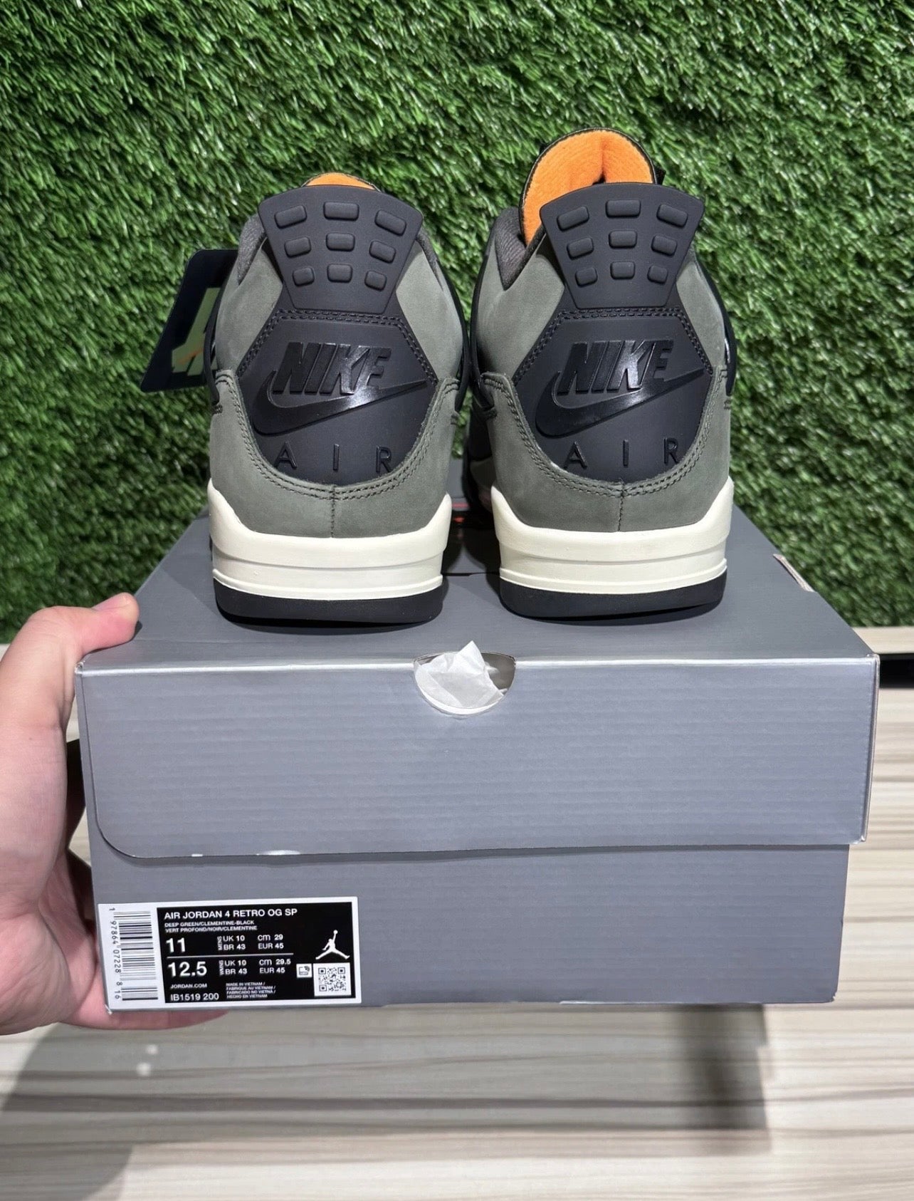 Jordan 4 - Undefeated 2025