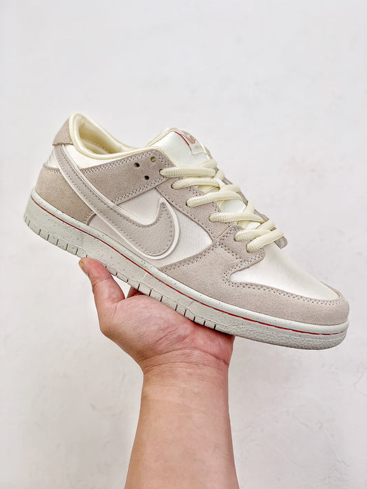 A Nike SB Dunk - City Of Love Bone