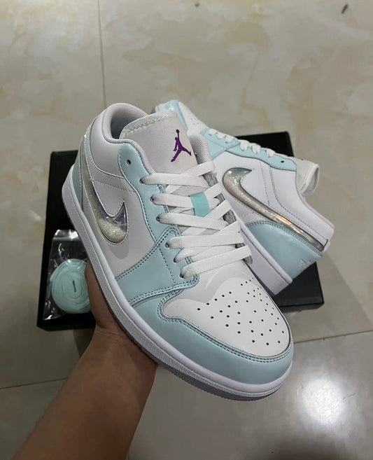 Jordan Retro 1 Low Glacier Blue