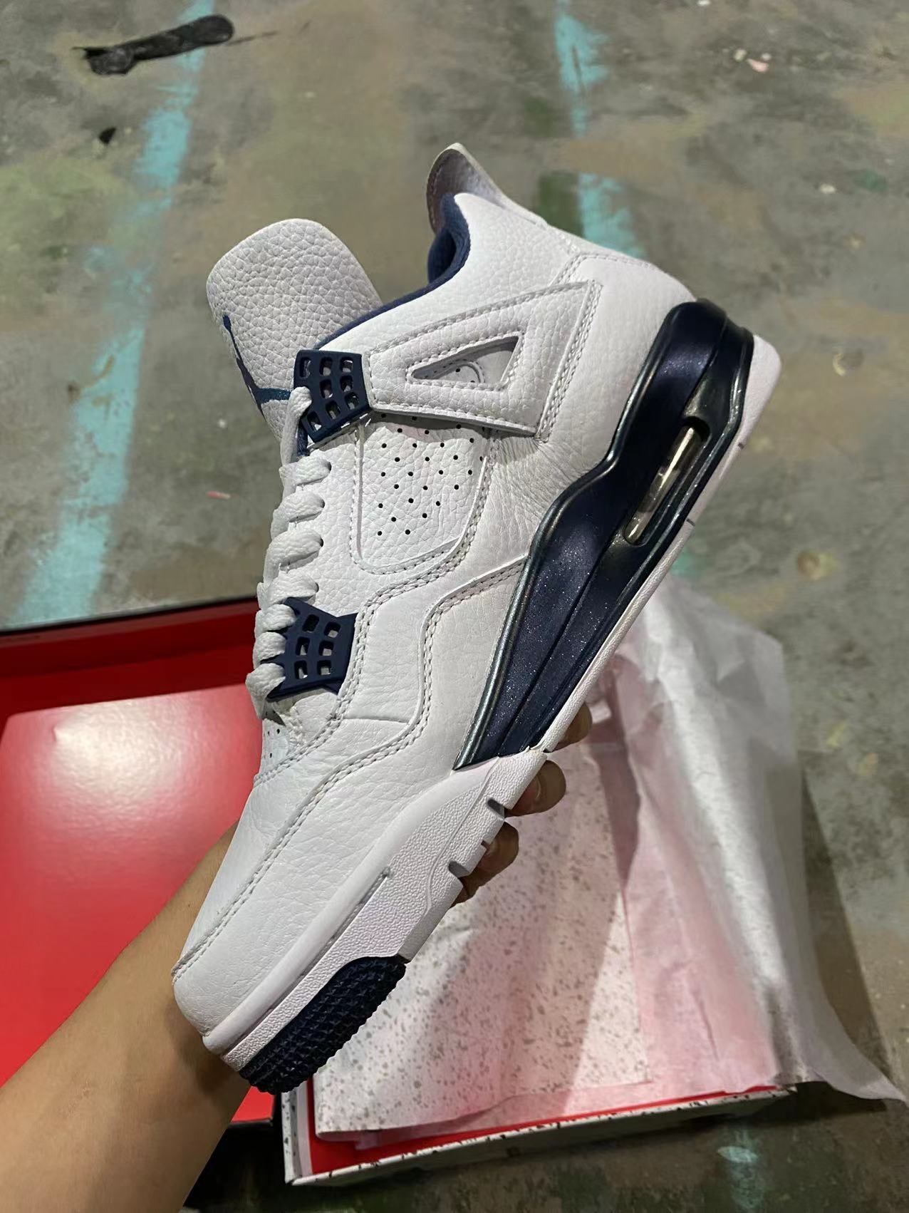 Jordan 4 - Retro Columbia