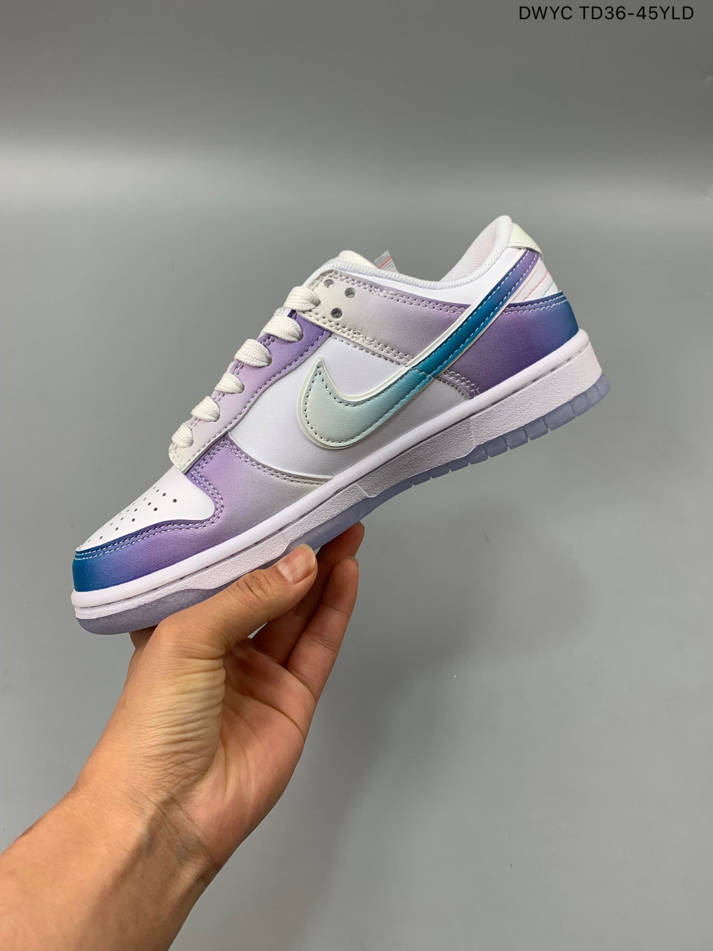 A Nike SB Dunk - Unlock your Space