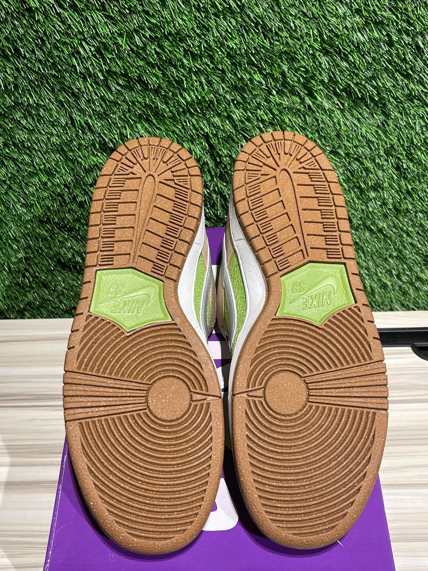 A Nike SB Dunk Low Escargot