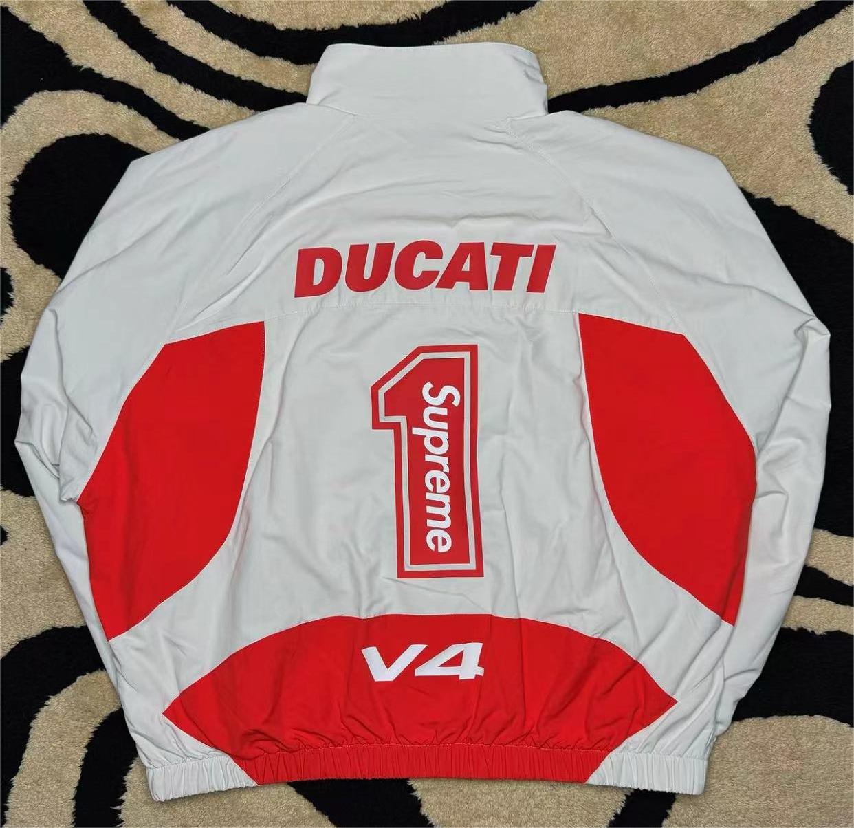 Supreme - Ducati