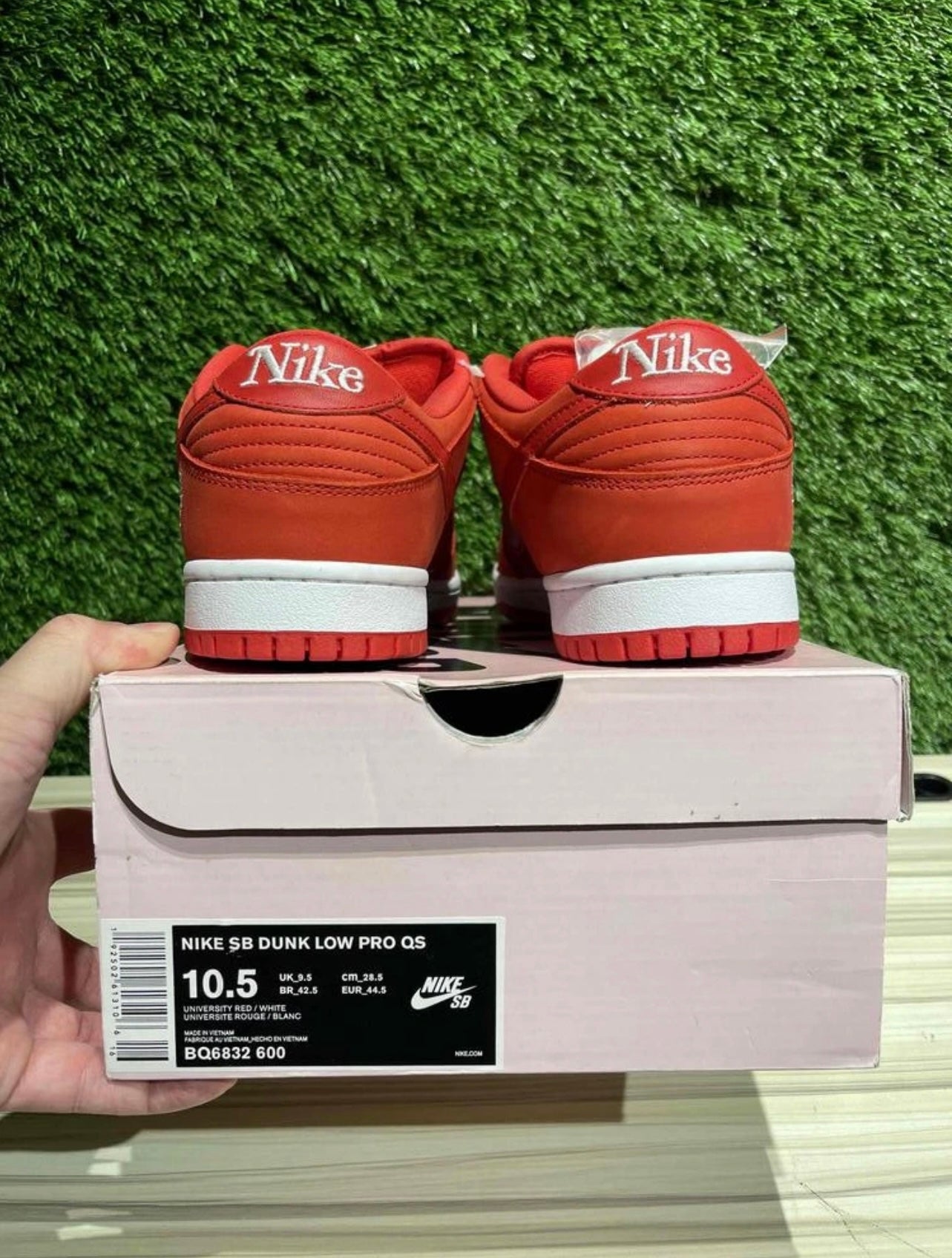 A Nike Dunk - Valentines Day