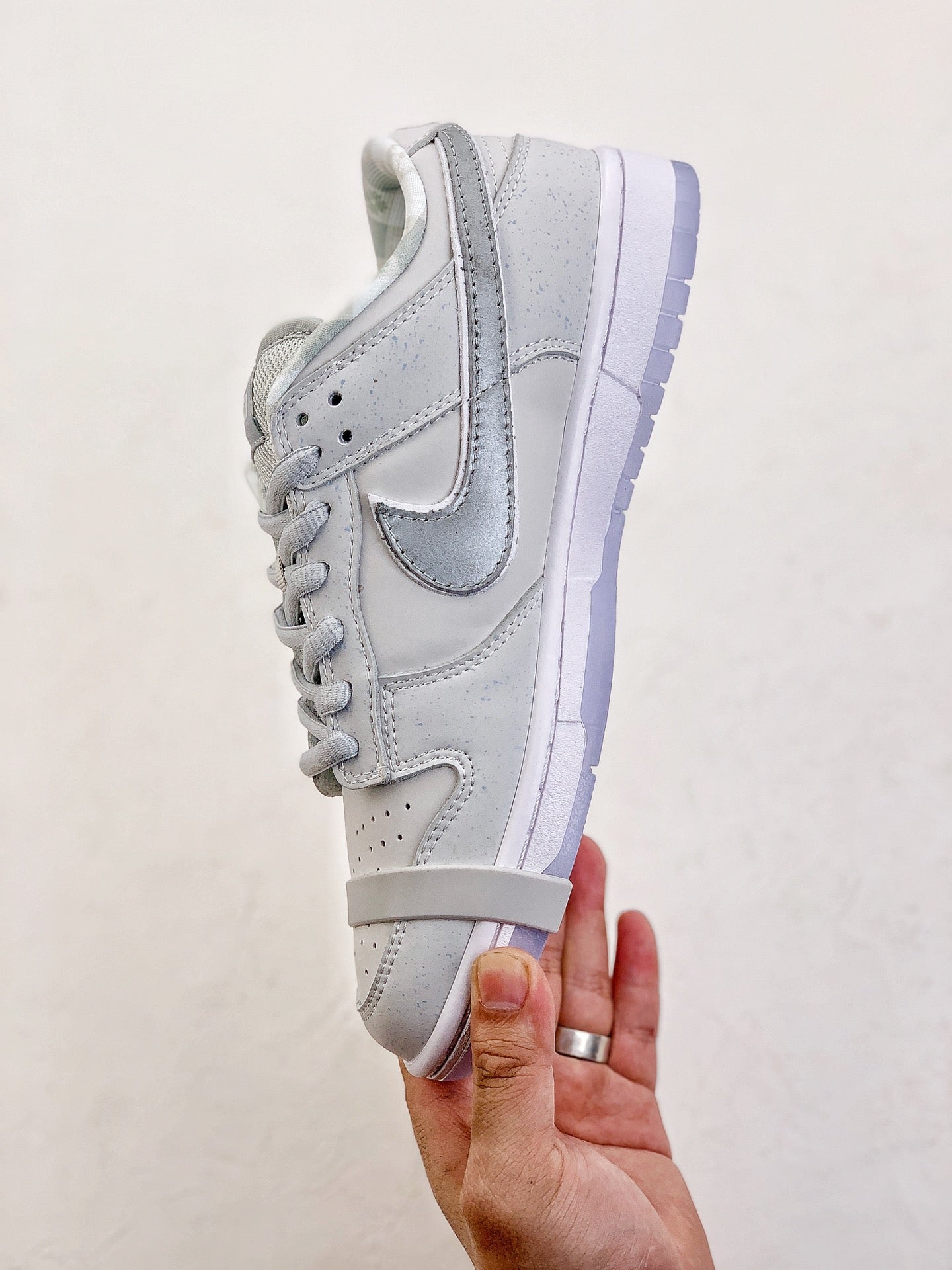 A Nike SB Dunk - White Lobster Concepts