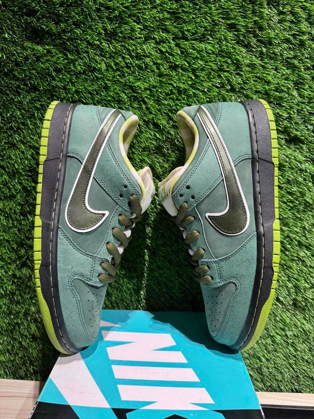 A Nike SB Dunk- Green Lobster