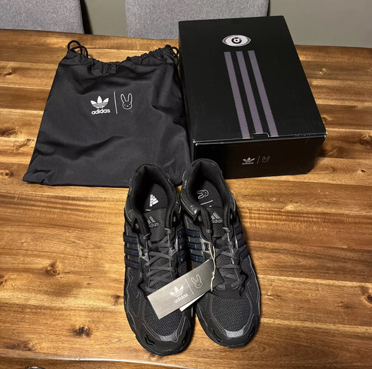 Adidas - Bad Bunny Response CL Triple Black