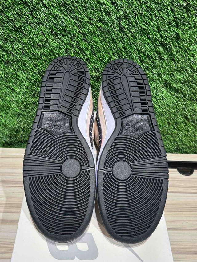 A Nike SB Dunk - Albino Preto