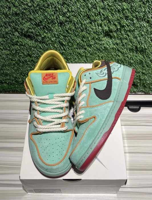 A Nike SB - Rodeo Tourmaline