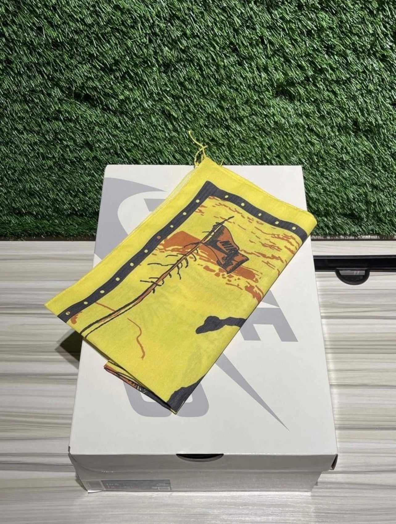 A Nike SB - Rodeo Tourmaline