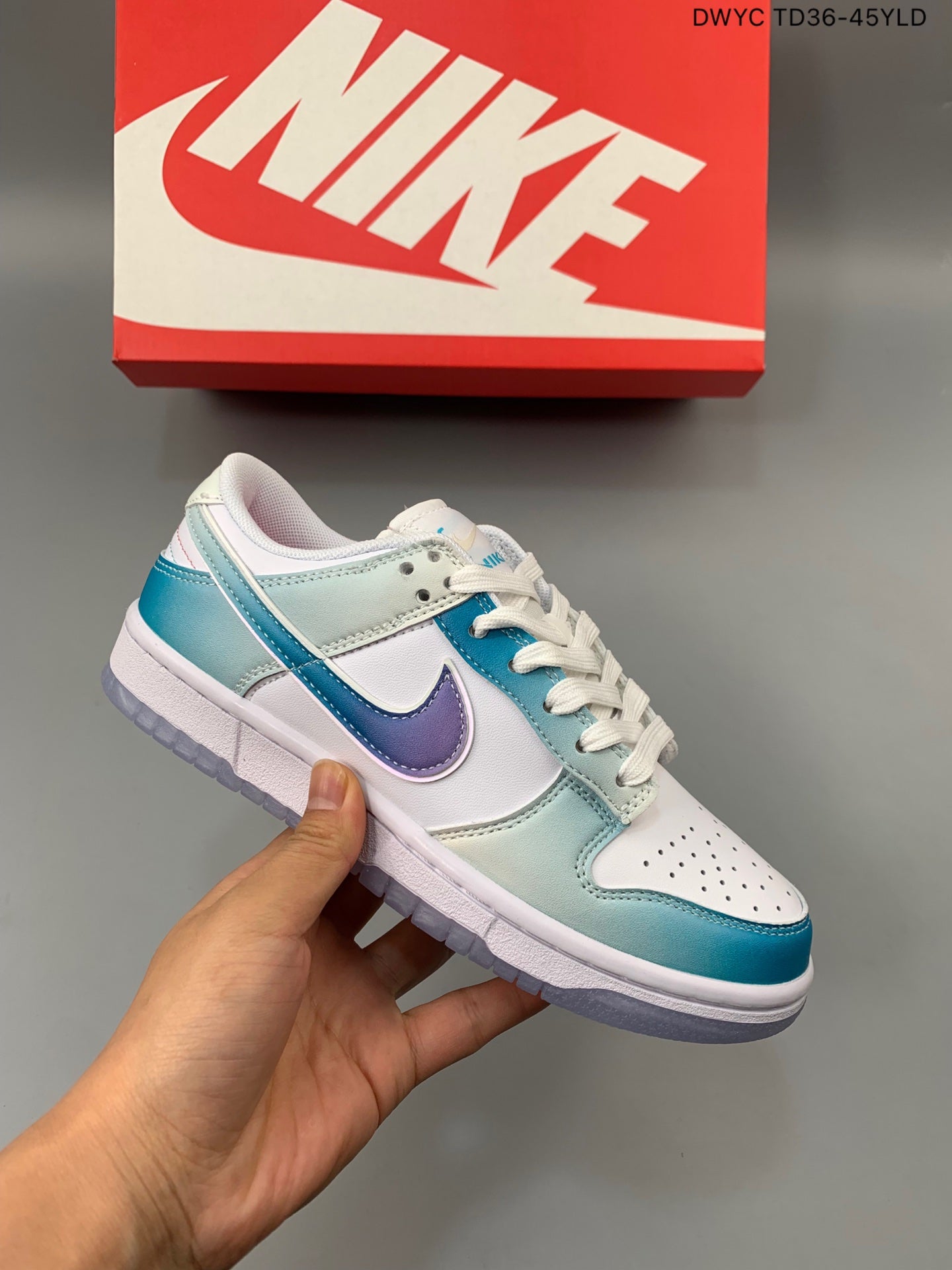 A Nike SB Dunk - Unlock your Space