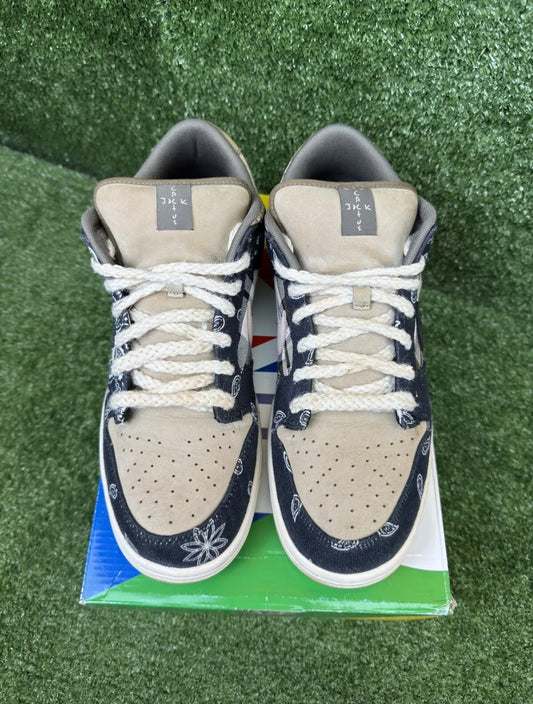 A Nike SB Dunk - Travis Scott Cactus Jack