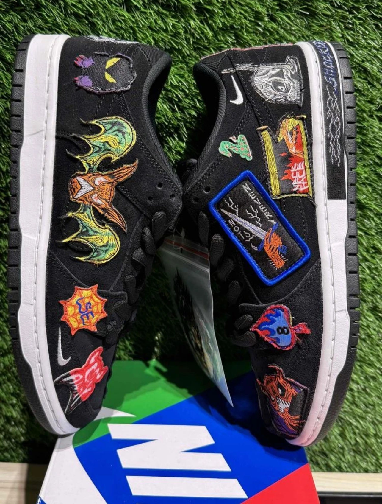 A Nike SB Dunk - Neckface