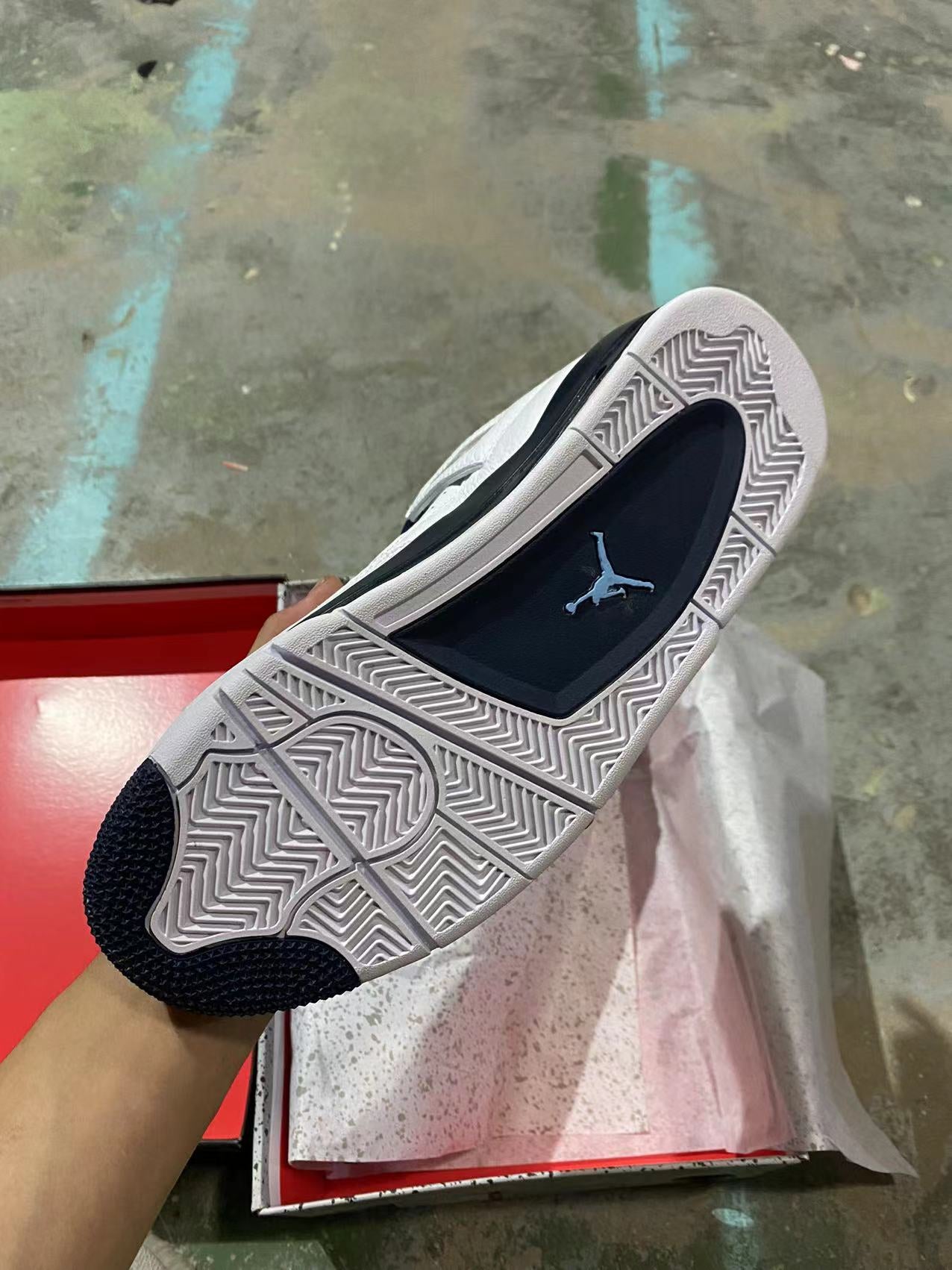 Jordan 4 - Retro Columbia