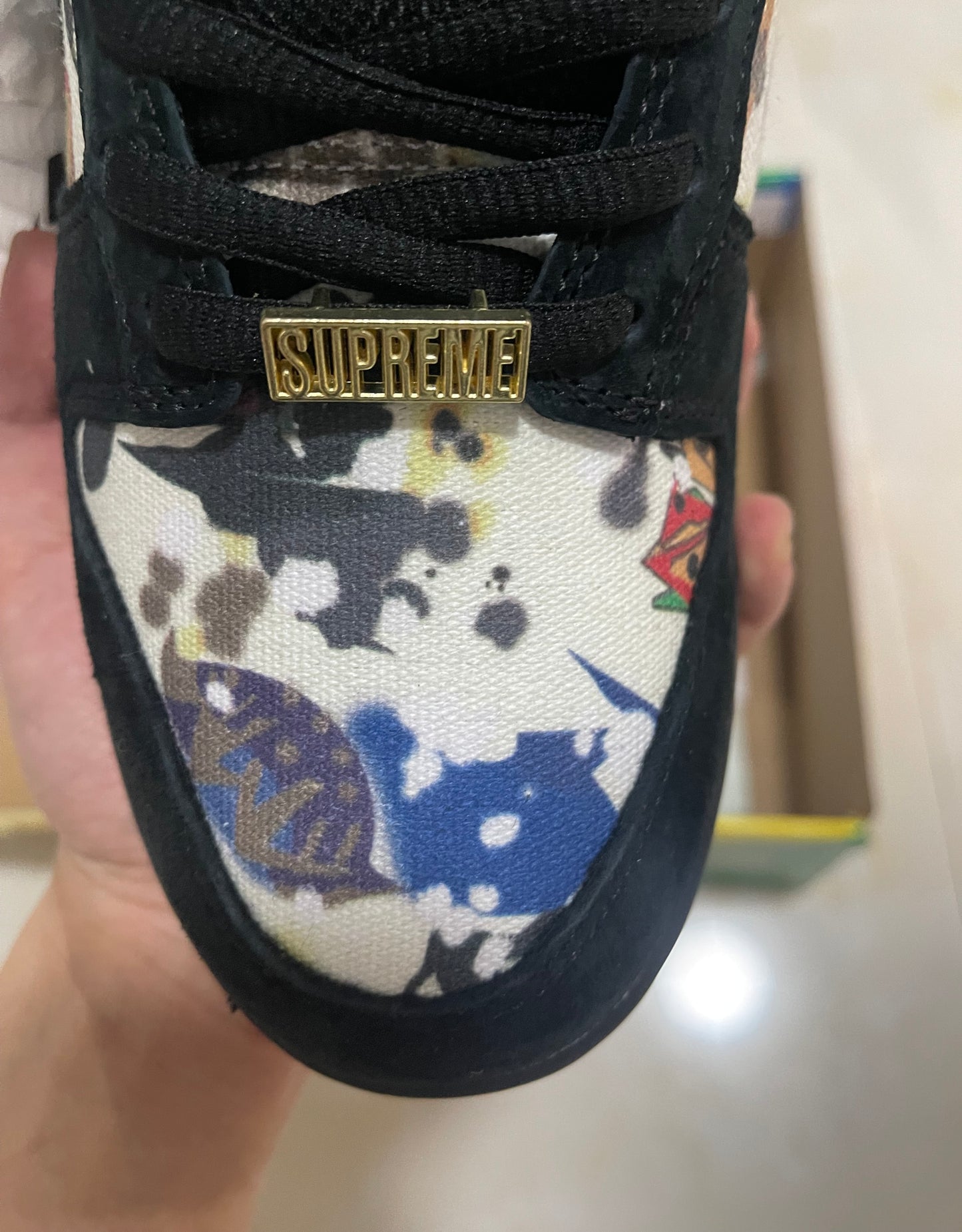 A Nike SB Dunk - Supreme Rammellzee