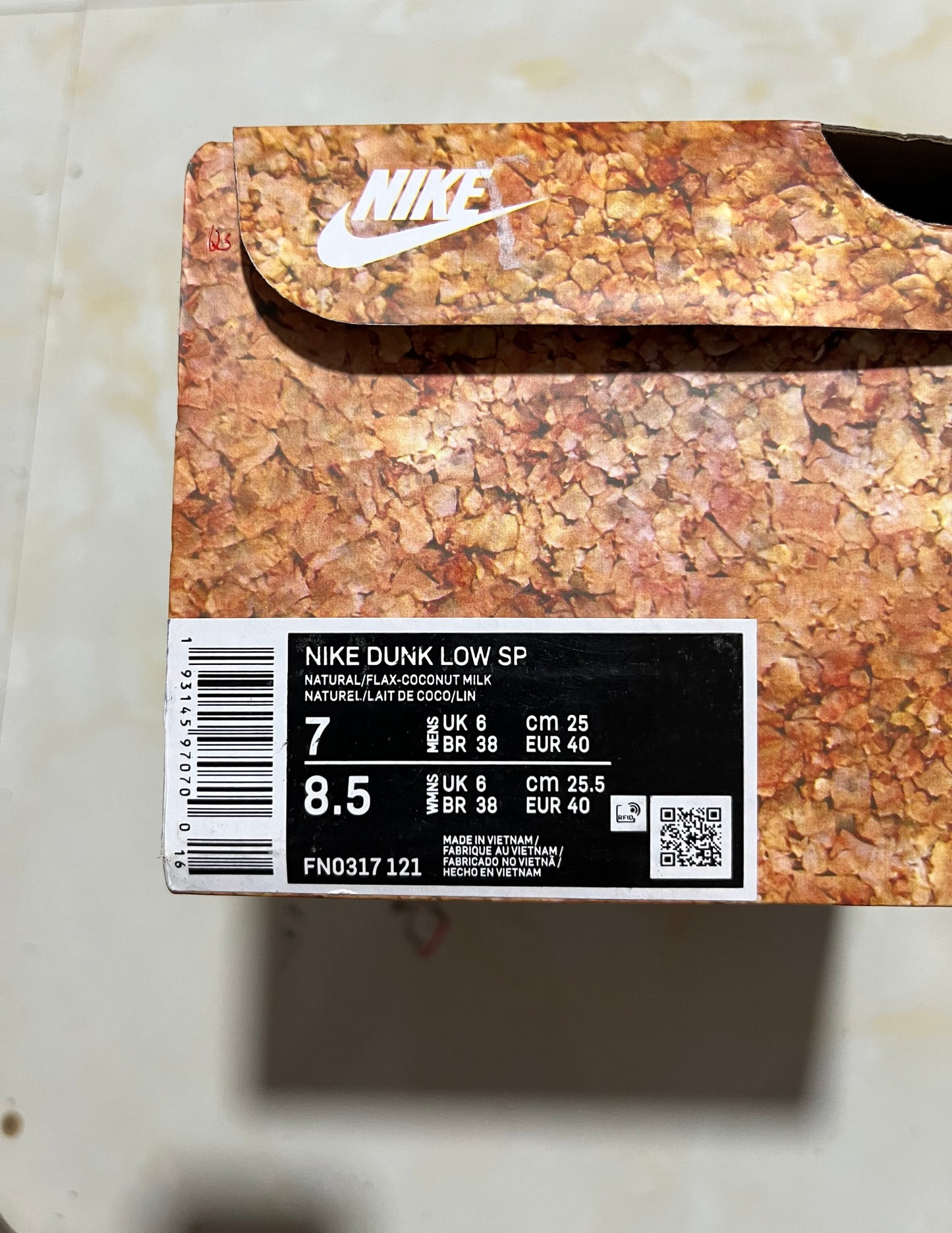 A Nike SB Dunk- CLOT Cork