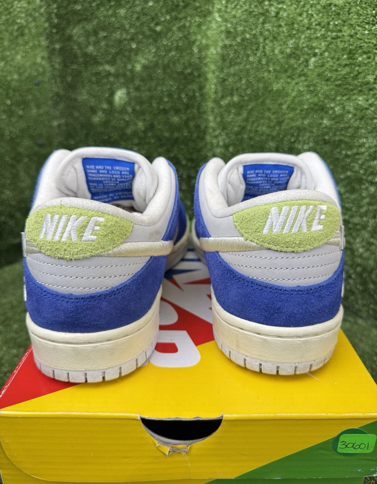 A Nike SB Dunk - Fly Streetwear