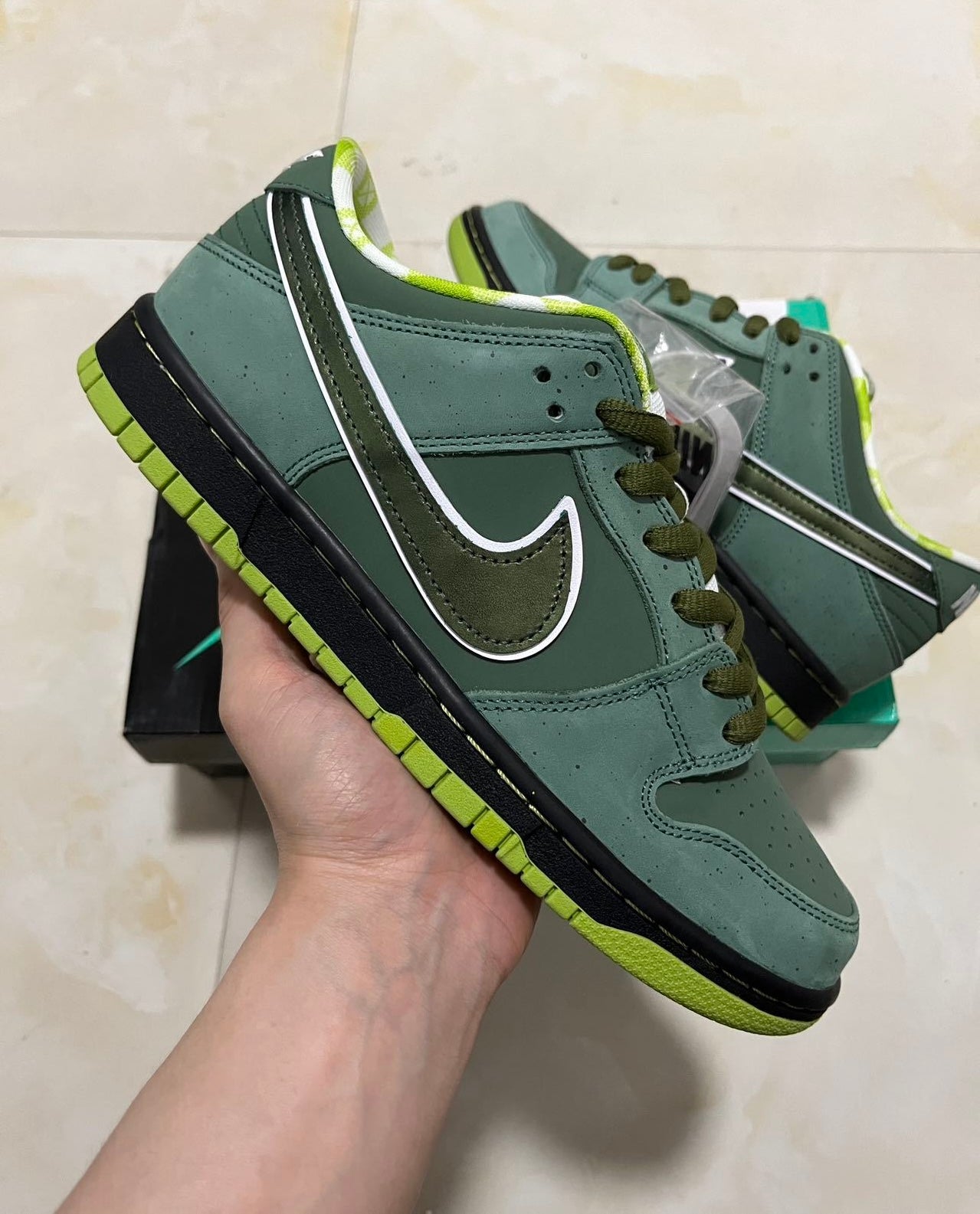 A Nike SB Dunk- Green Lobster