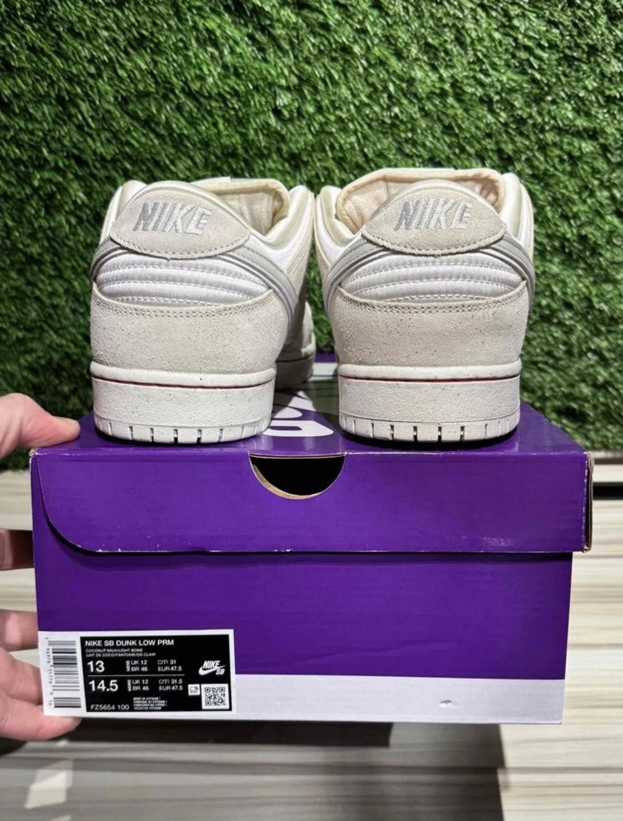 A Nike SB Dunk - City Of Love Bone