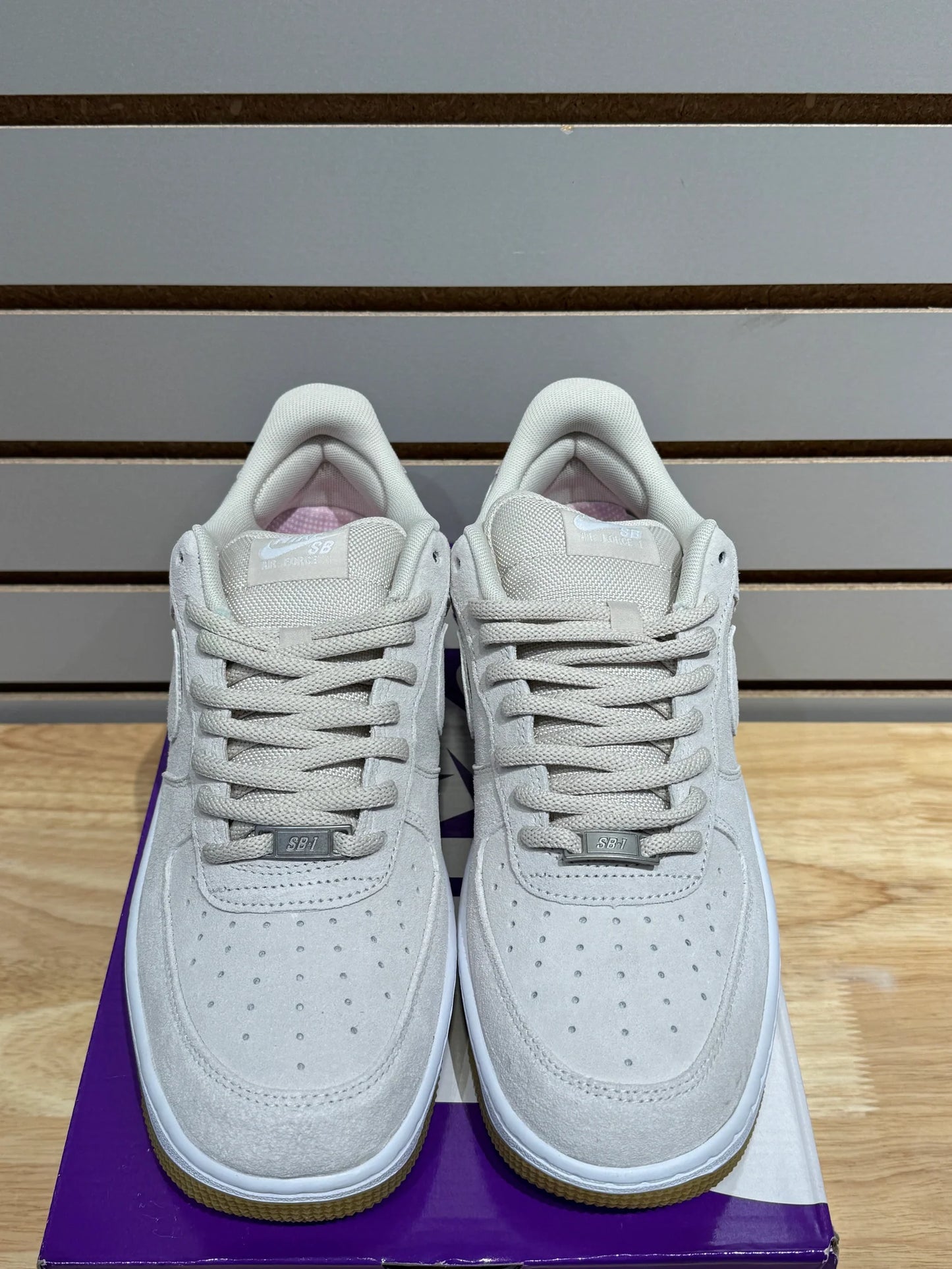 A Nike SB / Nike Air Force 1 - Orewood Brown Pink